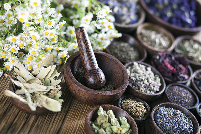گیاهان دارویی و گلهایی که در دسر استفاده می شوند